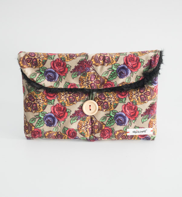 funda castañuelas rosas